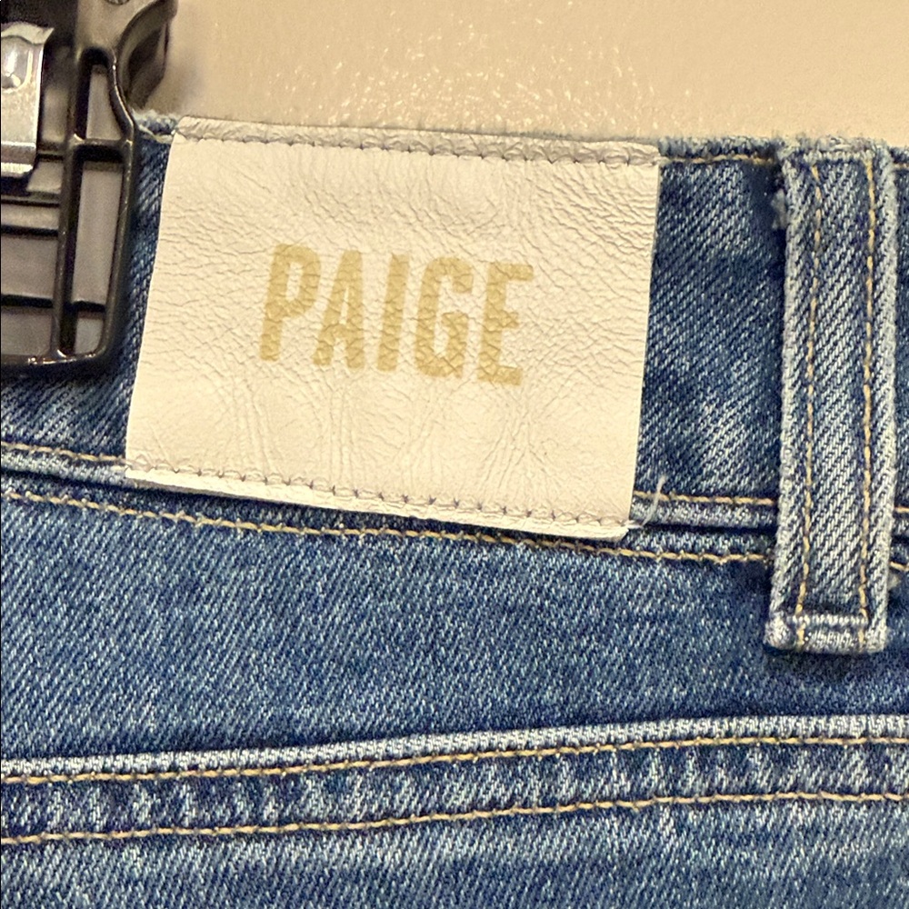 PAIGE Sasha High Rise Wide Leg Jeans in Medium Blue Wash - Picture 9 of 11